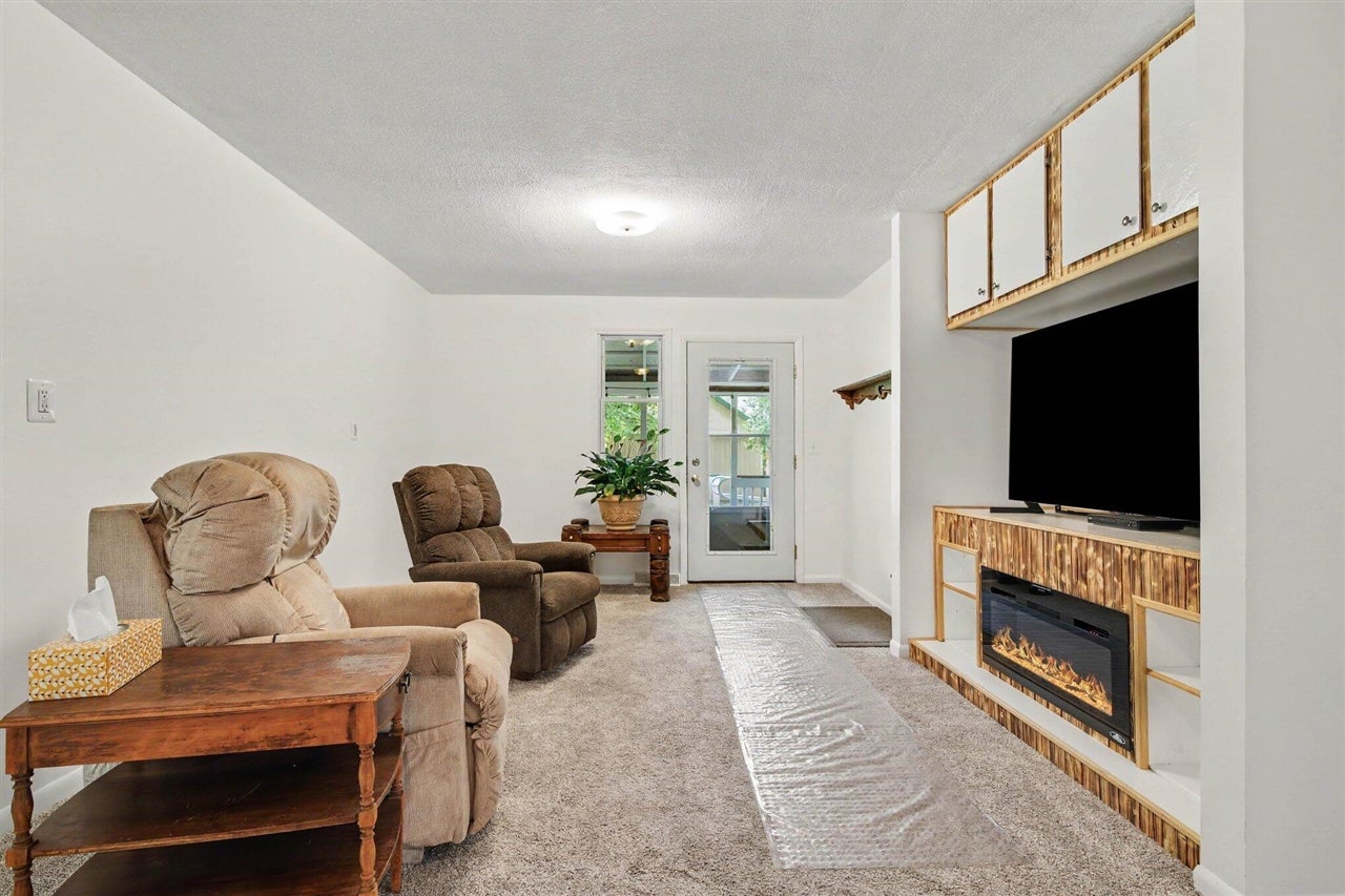 10194 Bunton Road Willis, MI 48191 - Photo 13 of 37 Gallery Image 13