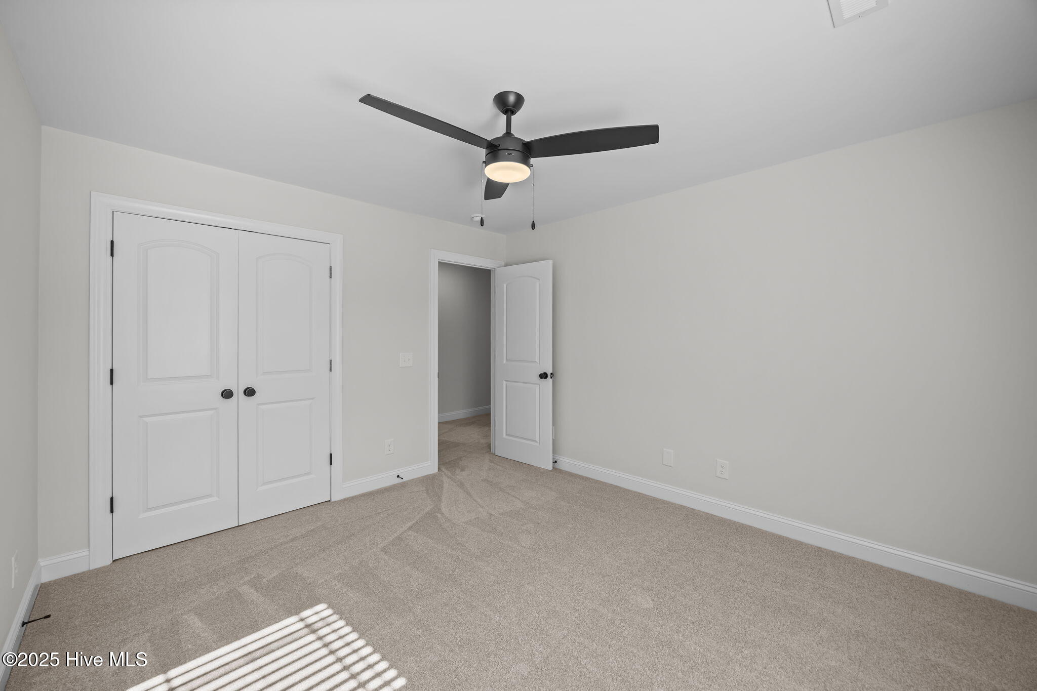 4301 Laurel Rdg Drive, Unit B Greenville, NC 27834 - Photo 18 of 39 18-web-or-mls-BLS_0051