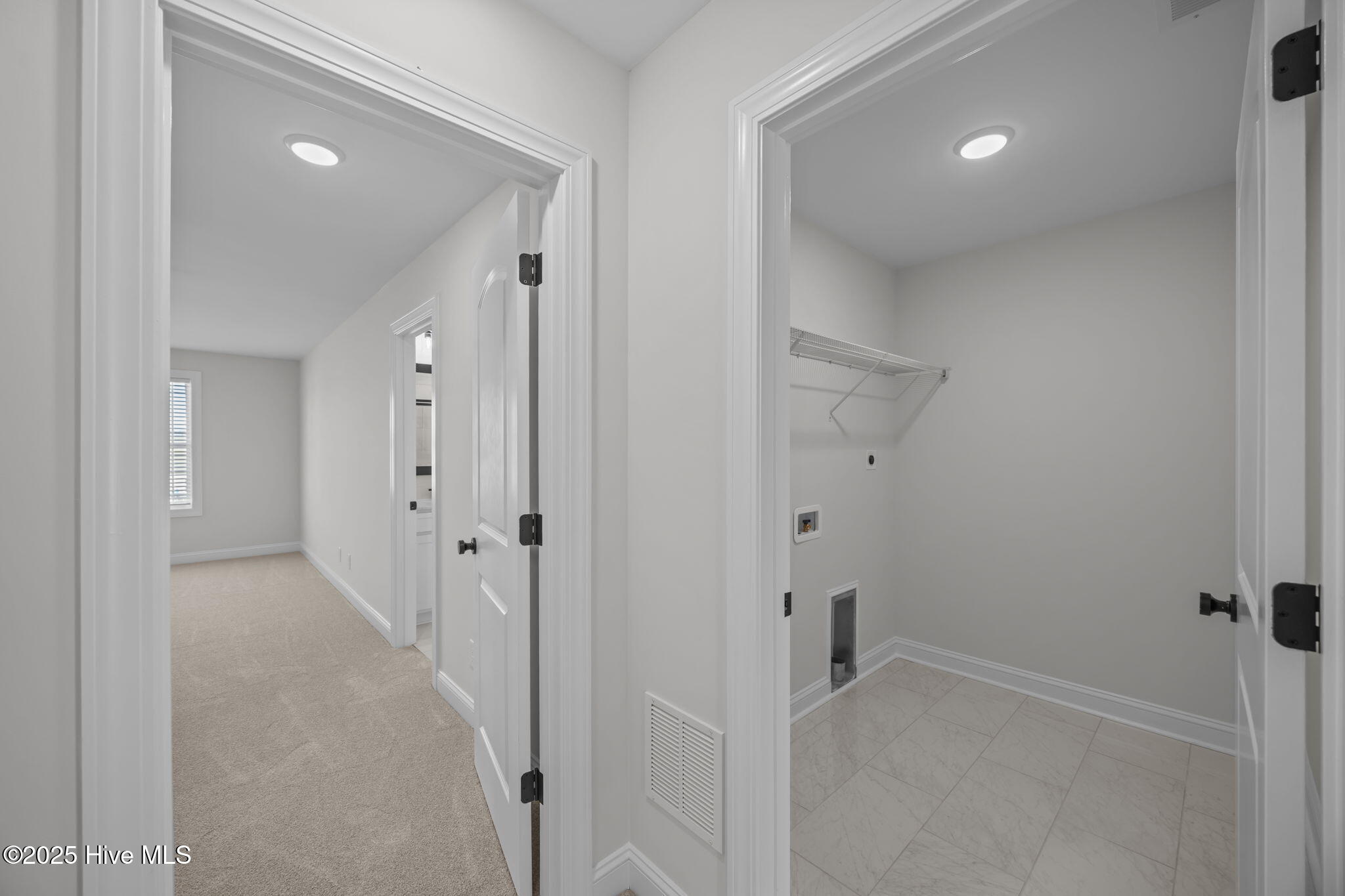 4301 Laurel Rdg Drive, Unit B Greenville, NC 27834 - Photo 20 of 39 20-web-or-mls-BLS_0057