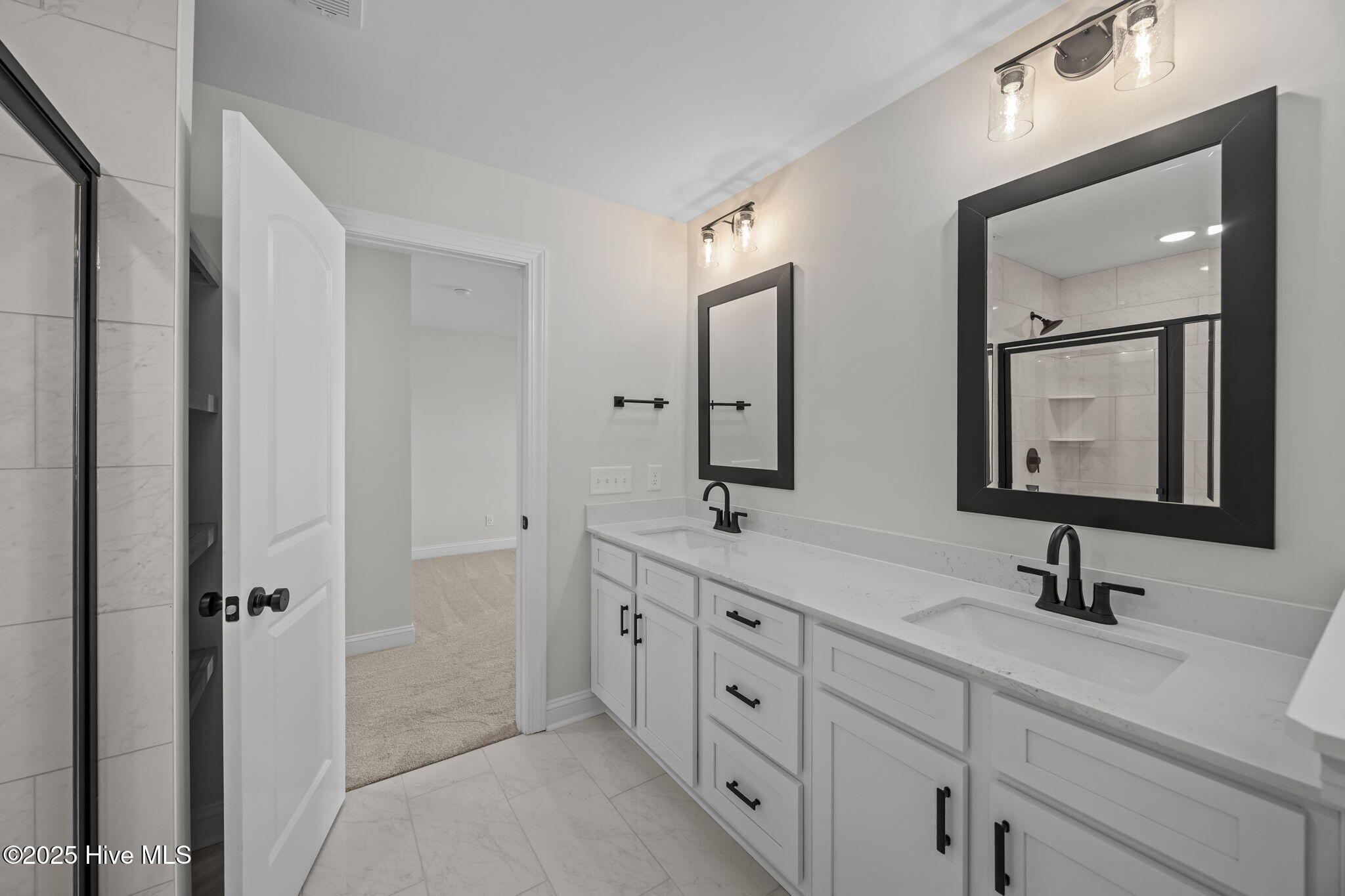 4301 Laurel Rdg Drive, Unit B Greenville, NC 27834 - Photo 25 of 39 25-web-or-mls-BLS_0072