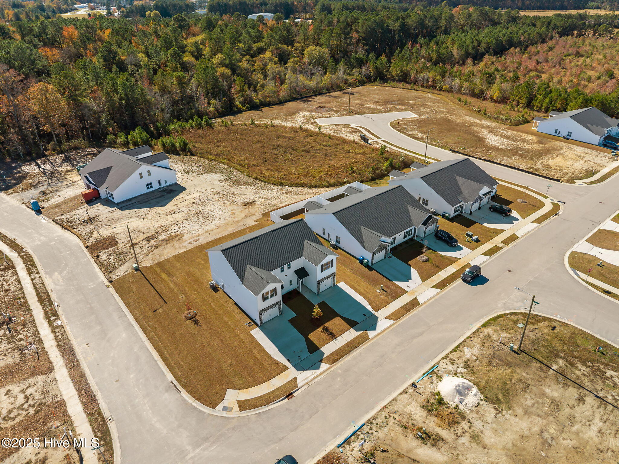 4301 Laurel Rdg Drive, Unit B Greenville, NC 27834 - Photo 33 of 39 33-web-or-mls-DJI_20251110114415_0134_D