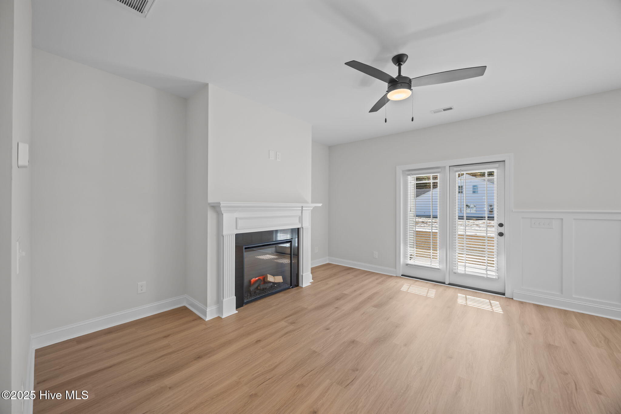 4301 Laurel Rdg Drive, Unit B Greenville, NC 27834 - Photo 9 of 39 9-web-or-mls-BLS_0024