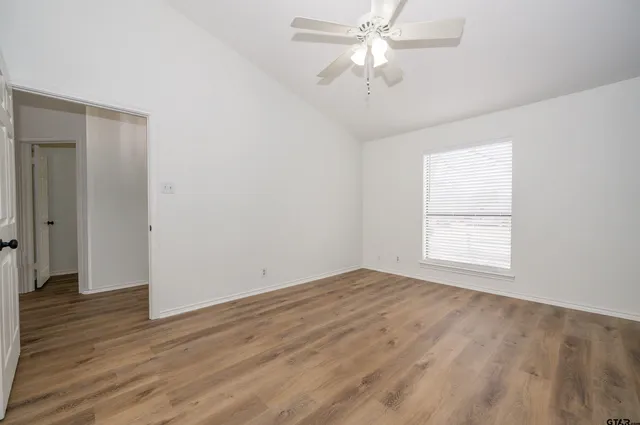 $1,800 | 5819 Hollytree Drive, Tyler, TX 75703