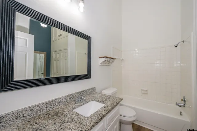 $1,800 | 5819 Hollytree Drive, Tyler, TX 75703