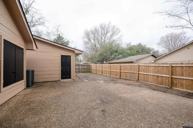 $1,800 | 5819 Hollytree Drive, Tyler, TX 75703