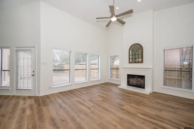 $1,800 | 5819 Hollytree Drive, Tyler, TX 75703