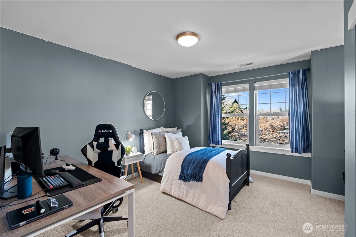 5221 Northeast 7th Place Renton, WA 98059 - Photo 31 of 40 Gallery Image 31