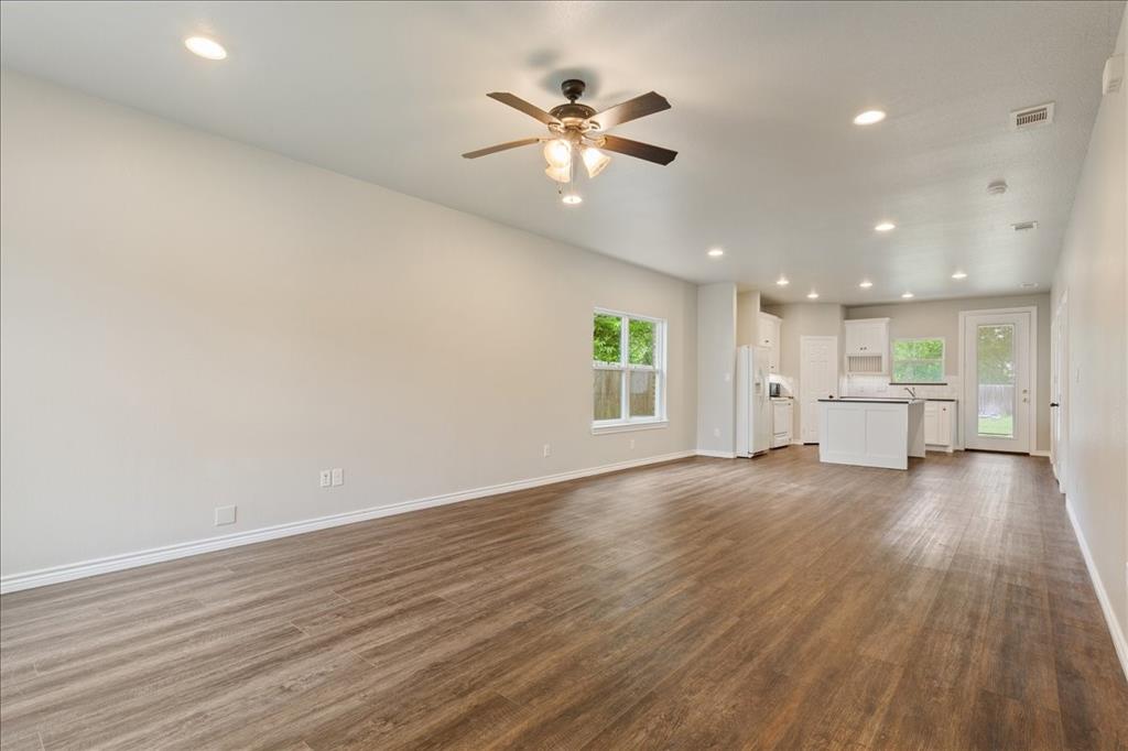 3525 North 24th Street Waco, TX 76708 - Photo 7 of 27