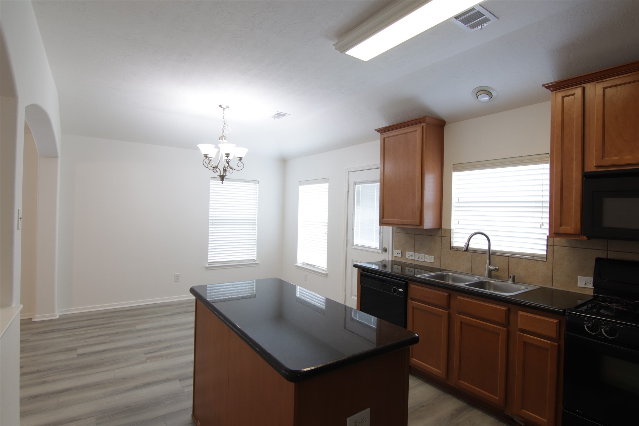 25118 Hazel Ranch Drive Katy, TX 77494 - Photo 9 of 22