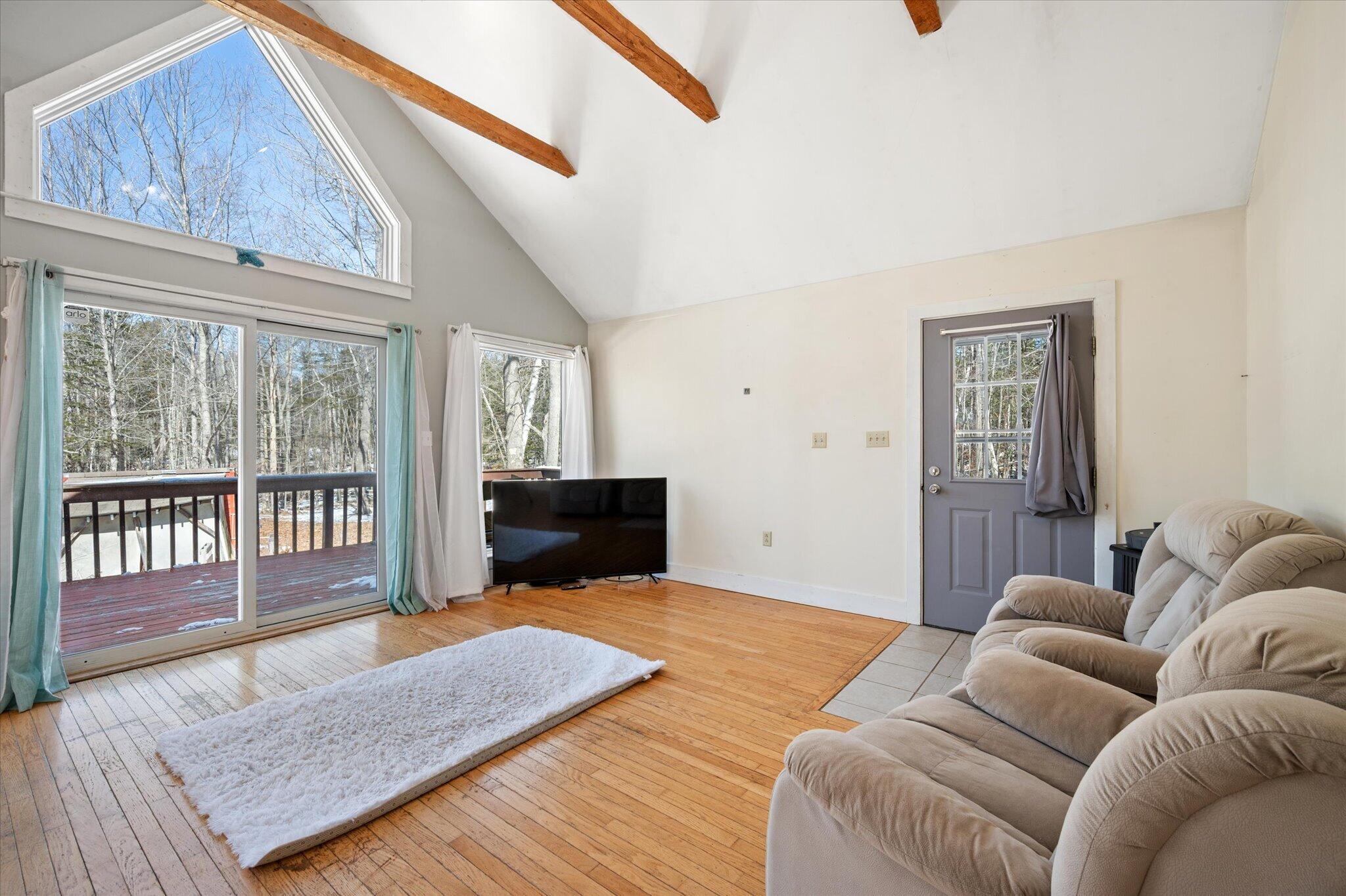 36 McKinnon Road Bucksport, VIC 3204 - Photo 10 of 47 10-Family Room