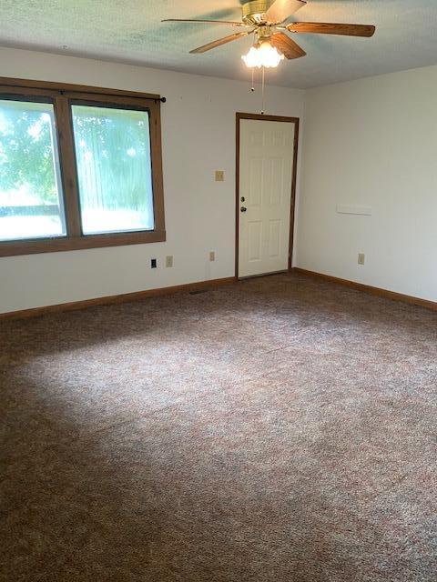 160 Smith Road Corryton, TN 37721 - Photo 2 of 10 Living Room
