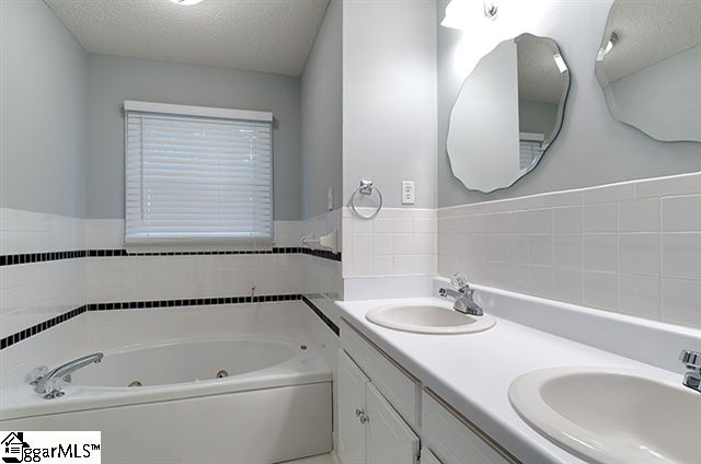 211 State Rd S-42-587 Greer, SC 29651 - Photo 14 of 20 Gallery Image 14