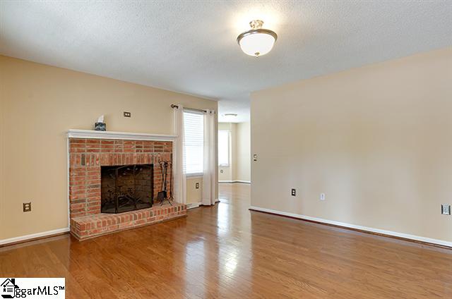 211 State Rd S-42-587 Greer, SC 29651 - Photo 6 of 20 Gallery Image 6