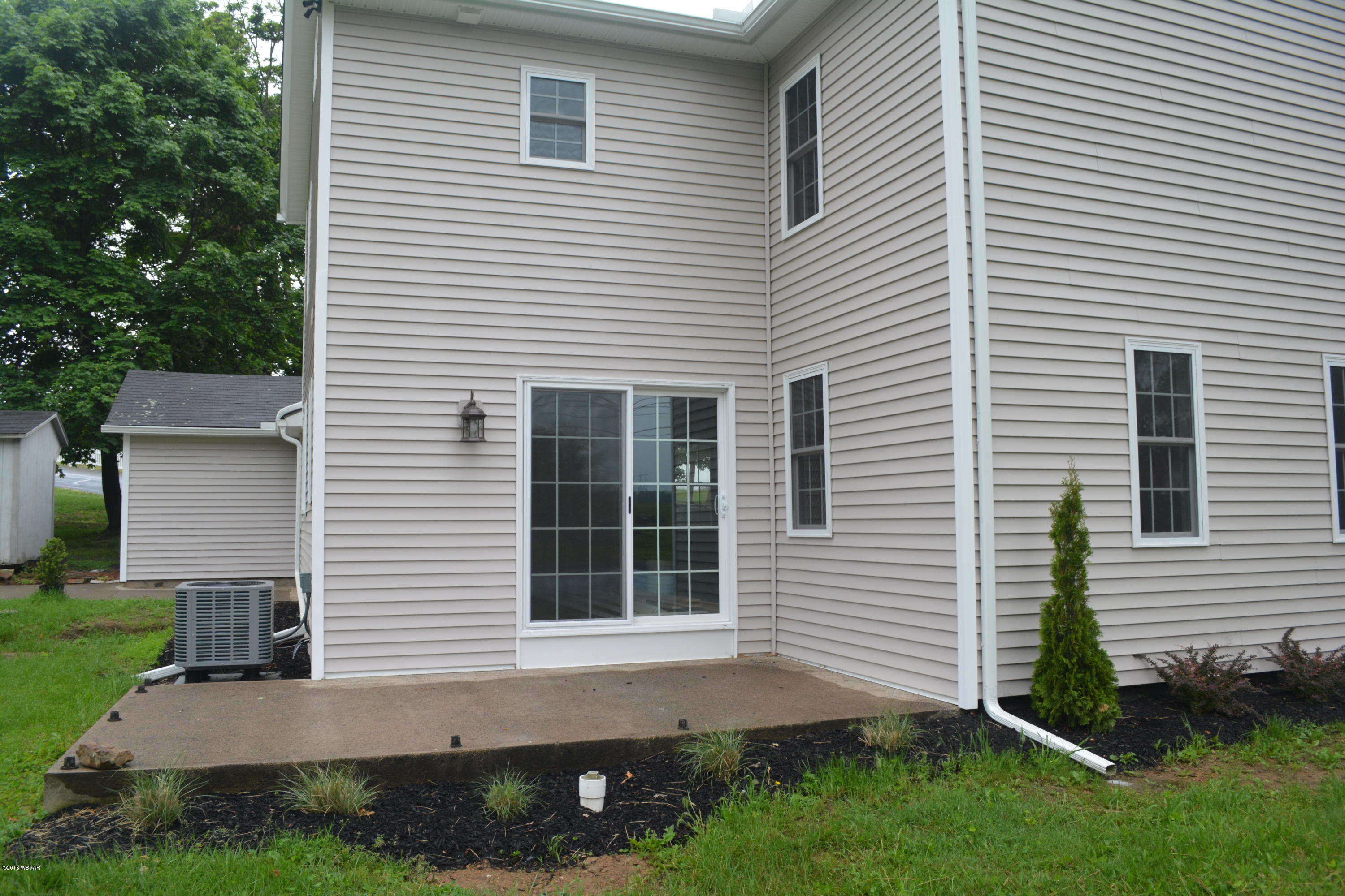607 Logan Run Road Danville, PA 17821 - Photo 3 of 18 DSC_0586