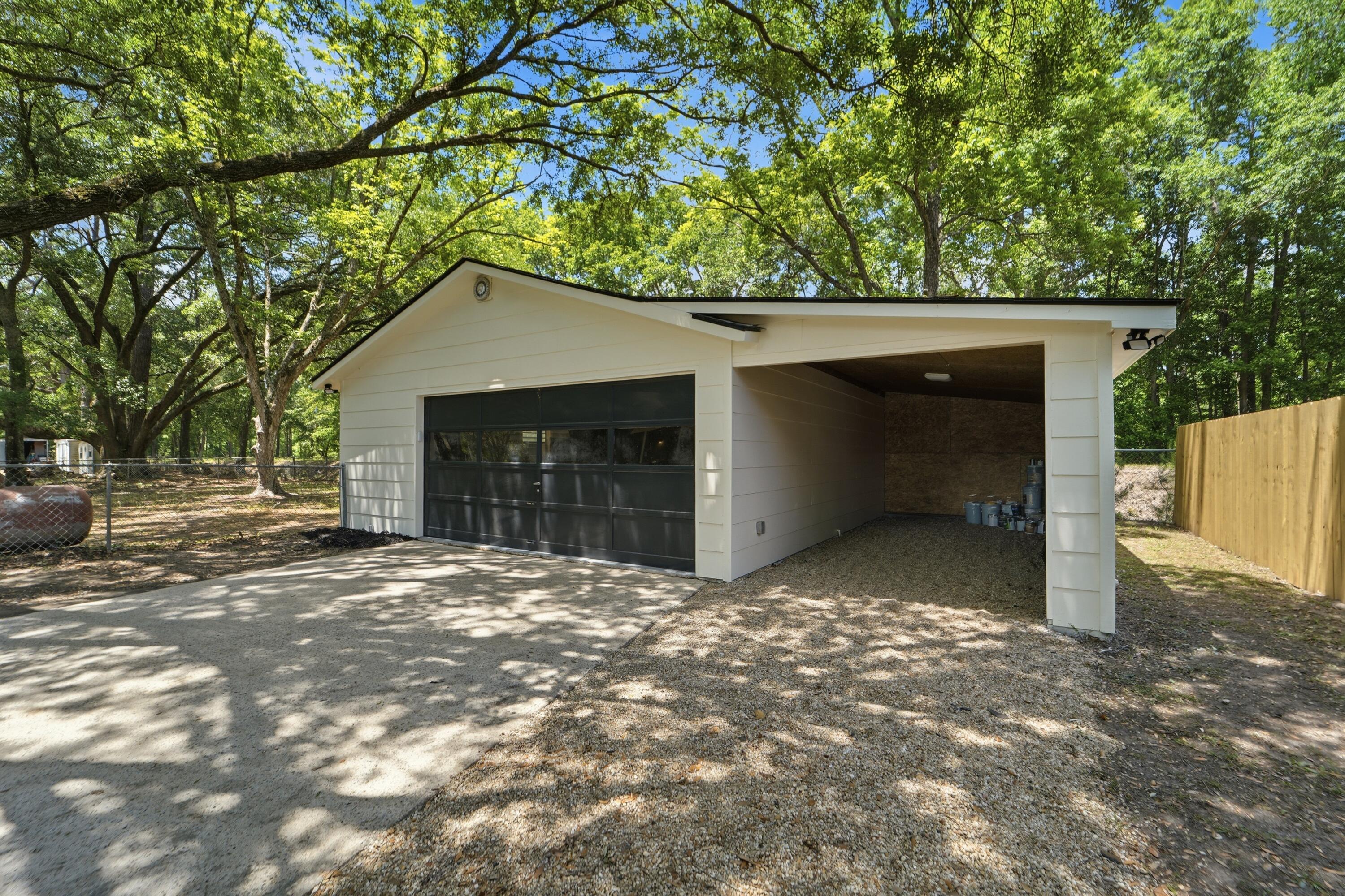6384 Highway 162 Hollywood, SC 29449 - Photo 62 of 66 driveway/garage