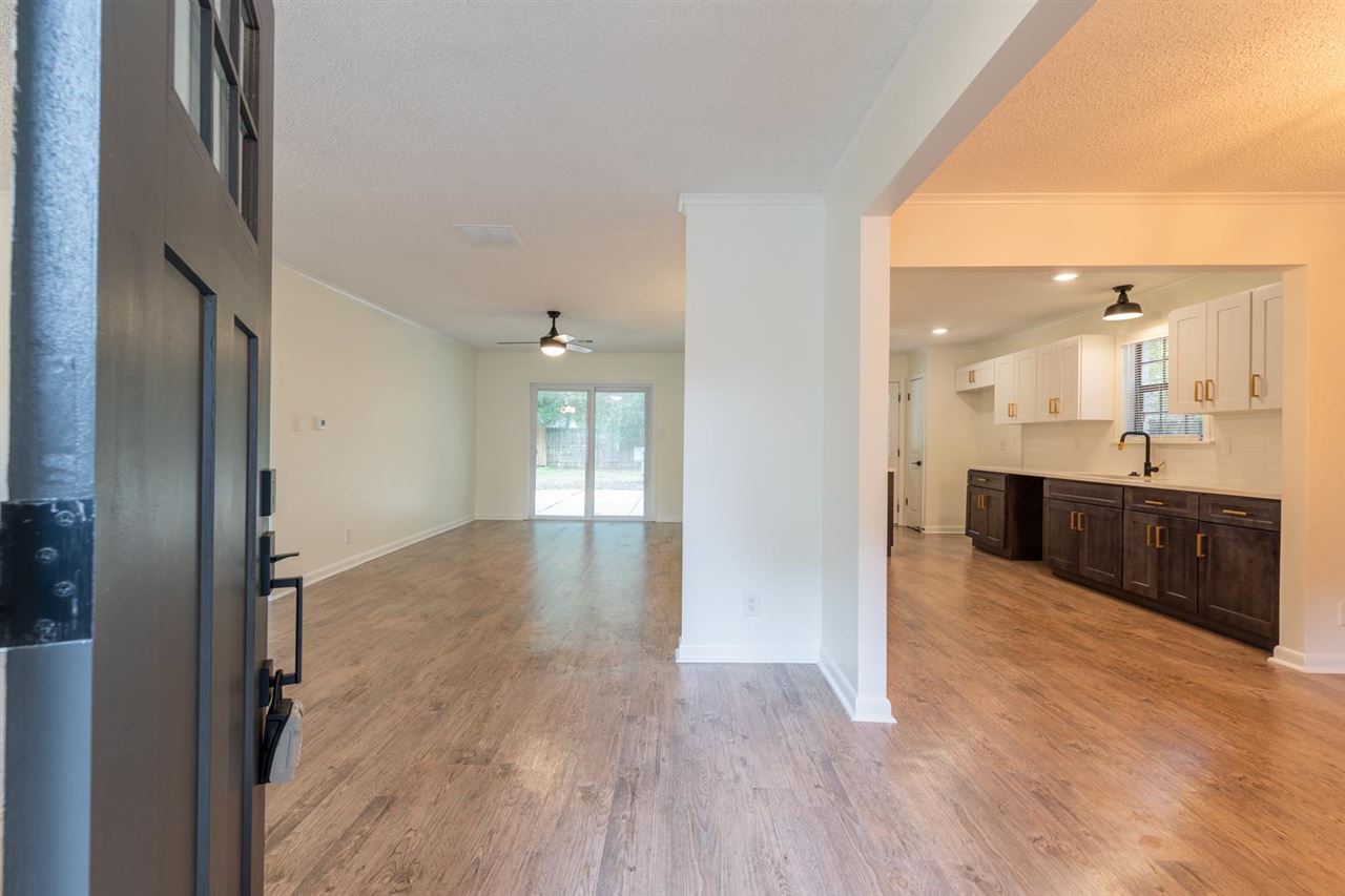 1910 Dearing Road Memphis, TN 38117 - Photo 3 of 25 Gallery Image 3