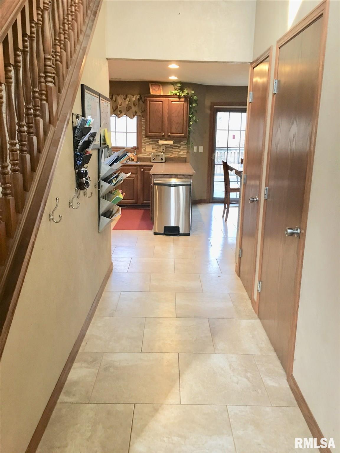 7805 West Krause Court Mapleton, IL 61547 - Photo 8 of 28 Gallery Image 8