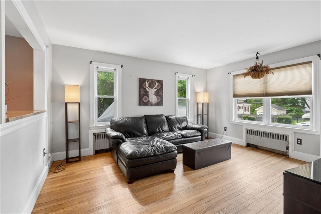 22 Lippold Street Methuen, MA 01844 - Photo 10 of 42