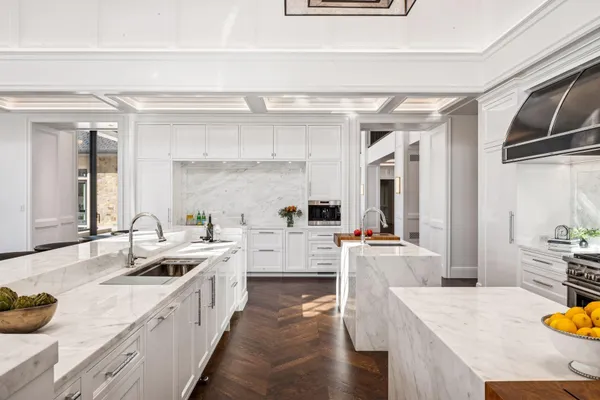 $50,000,000 | 2770 Gale Road, Wayzata, MN 55391