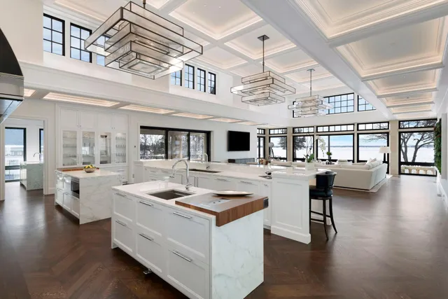 $50,000,000 | 2770 Gale Road, Wayzata, MN 55391