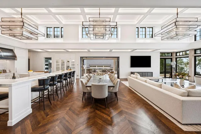 $50,000,000 | 2770 Gale Road, Wayzata, MN 55391