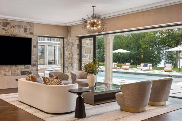 $50,000,000 | 2770 Gale Road, Wayzata, MN 55391