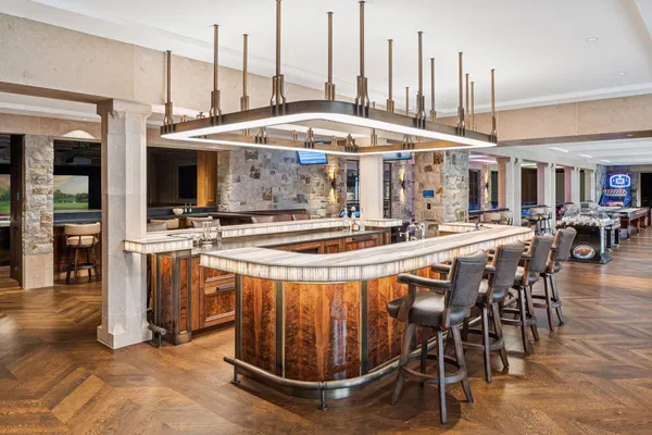 $50,000,000 | 2770 Gale Road, Wayzata, MN 55391
