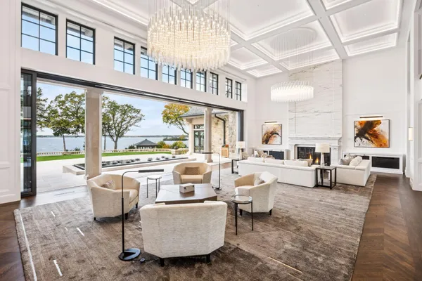 $50,000,000 | 2770 Gale Road, Wayzata, MN 55391