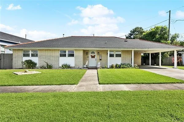 $2,500 | 309 Fawn Drive, Arabi, LA 70032