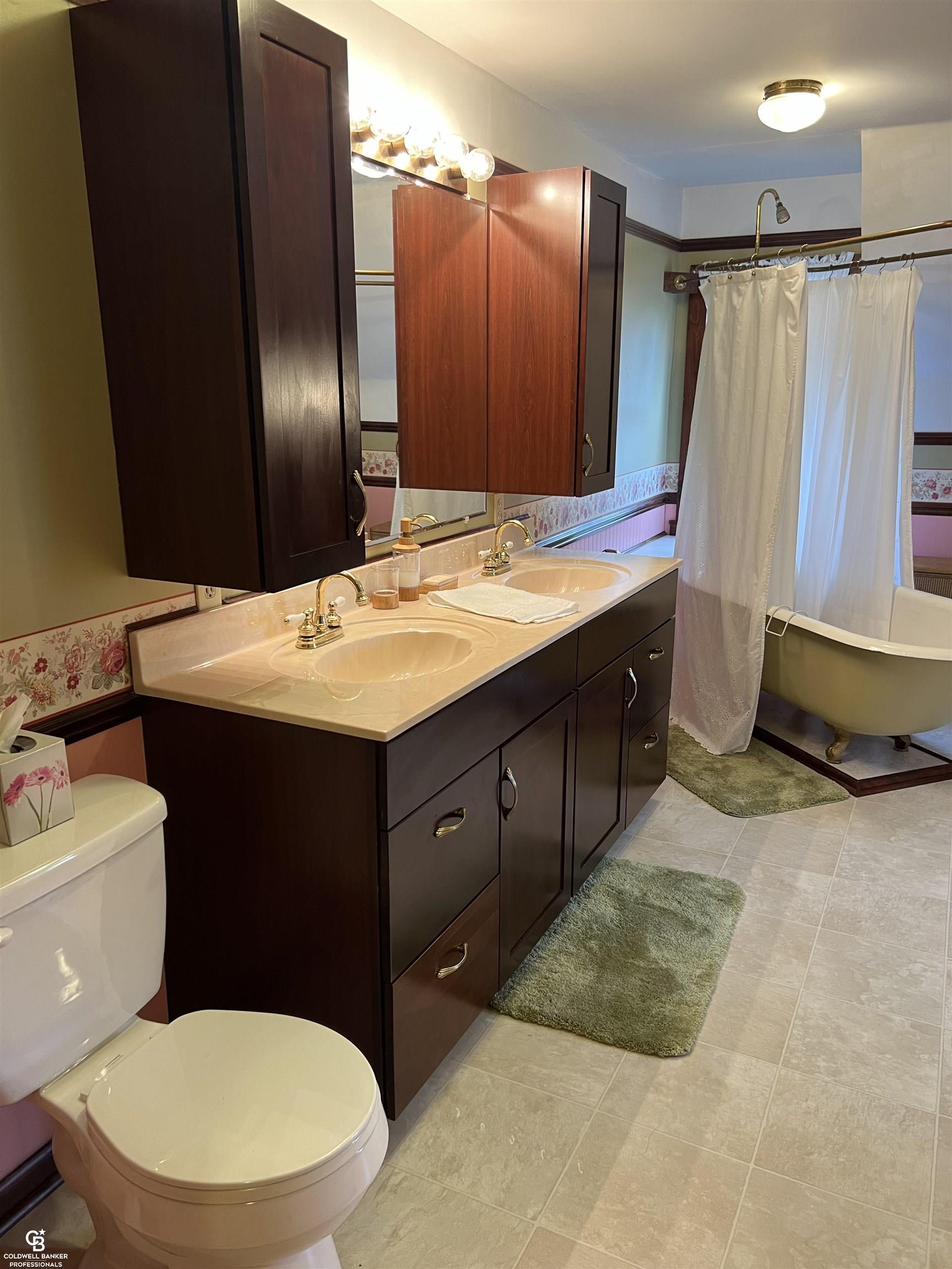 8902 Imlay City Road Avoca, MI 48006 - Photo 66 of 71 50091460-67.JPG