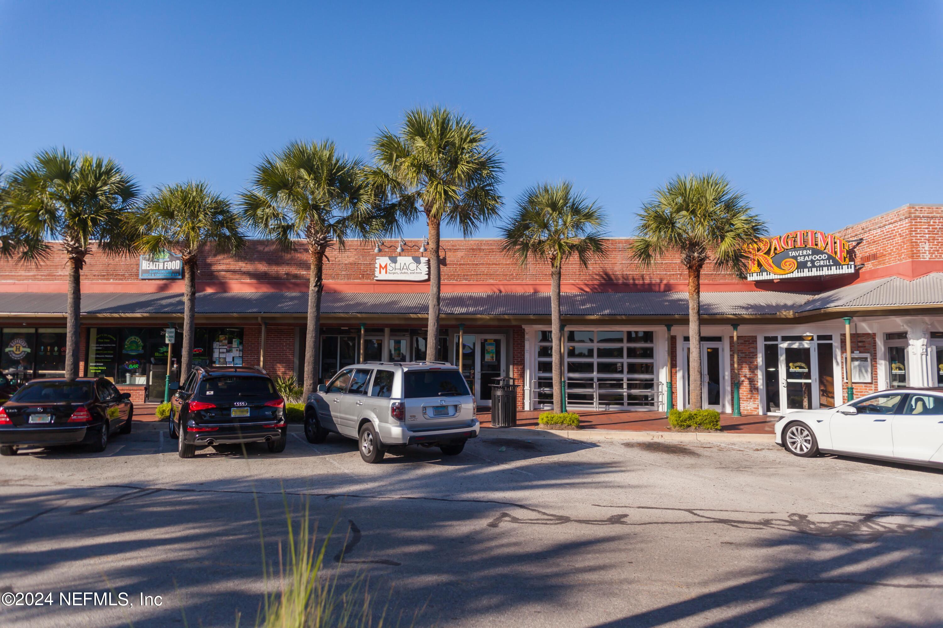10 10th Street, Unit 17 Atlantic Beach, FL 32233 - Photo 49 of 60 a car parked in front of building