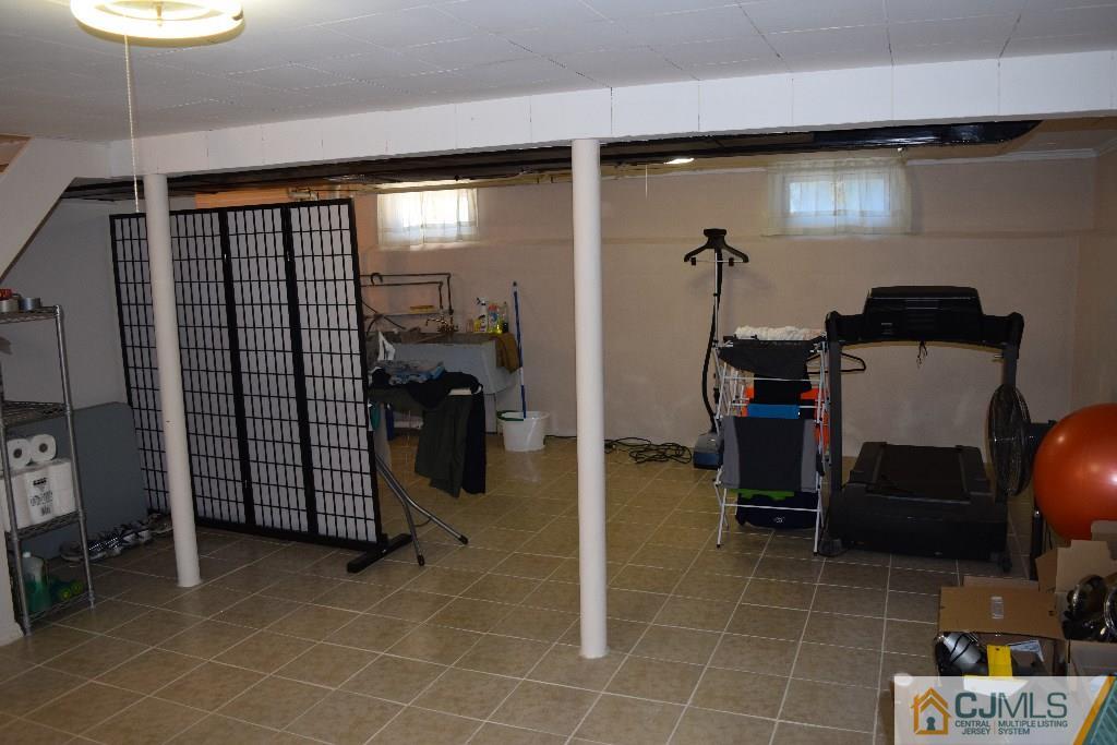 1087 Sayre Road South Union, NJ 07083 - Photo 12 of 20