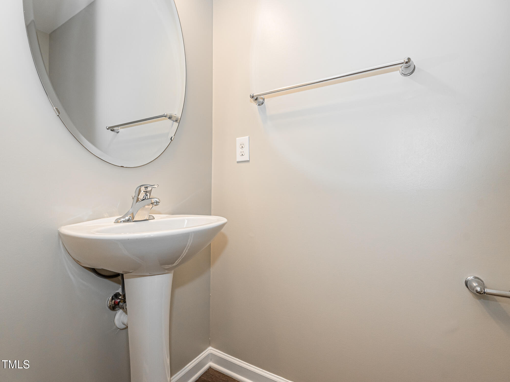 4901 Rose Quartz Way Raleigh, NC 27610 - Photo 8 of 41 Half Bath