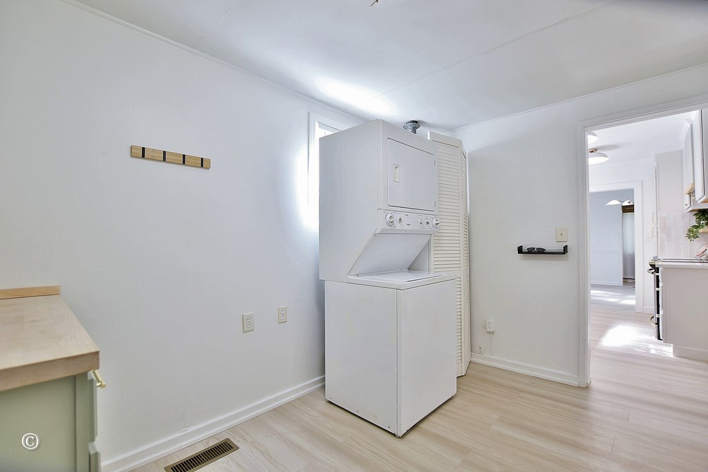 4201 Forrest Road Columbus, GA 31907 - Photo 26 of 31 Spacious Laundry Room/ Mud Room