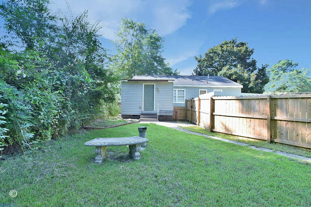 4201 Forrest Road Columbus, GA 31907 - Photo 31 of 31 Fenced Backyard