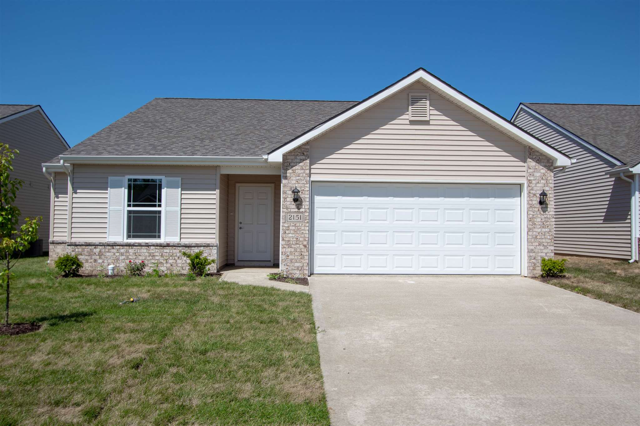2151 Blue Spring Run Fort Wayne, IN 46808 - Photo 1 of 32 Gallery Image 1