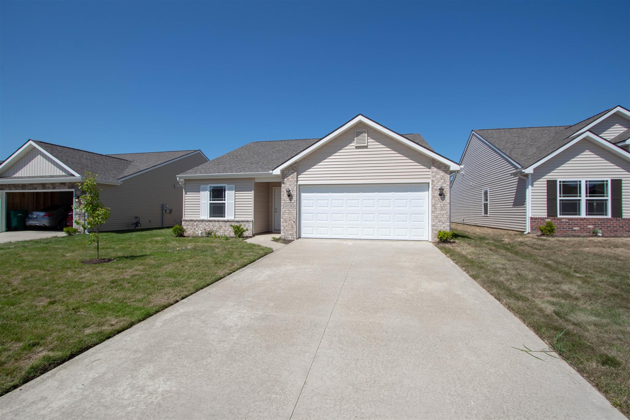 2151 Blue Spring Run Fort Wayne, IN 46808 - Photo 2 of 32 Gallery Image 2