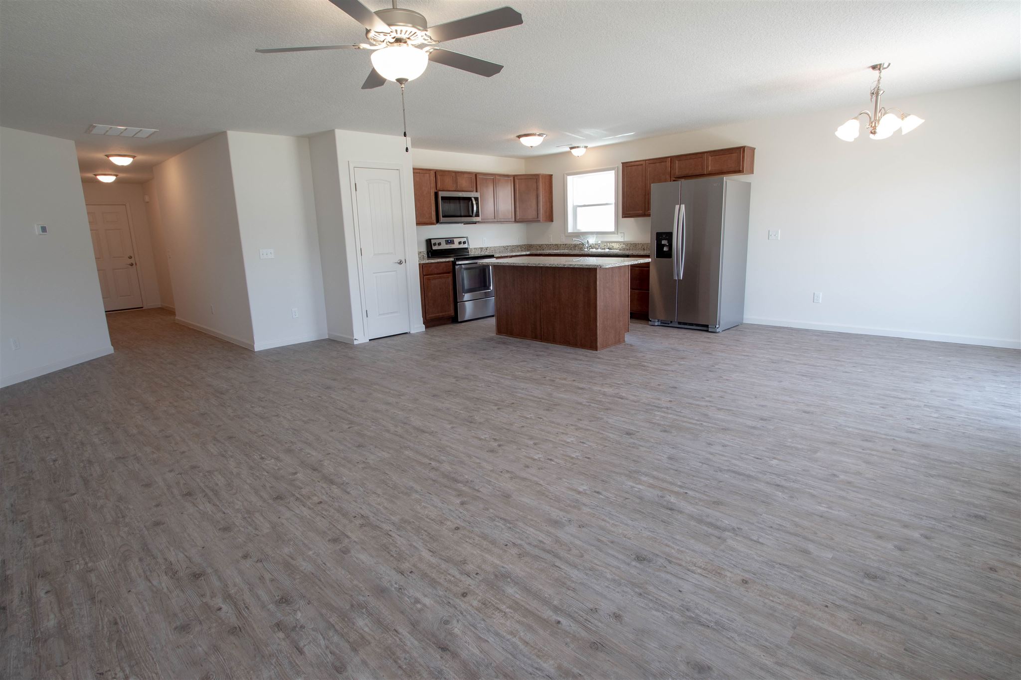 2151 Blue Spring Run Fort Wayne, IN 46808 - Photo 11 of 32 Gallery Image 11