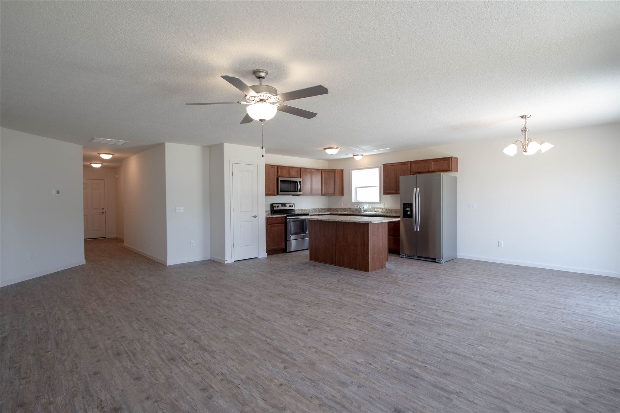 2151 Blue Spring Run Fort Wayne, IN 46808 - Photo 12 of 32 Gallery Image 12