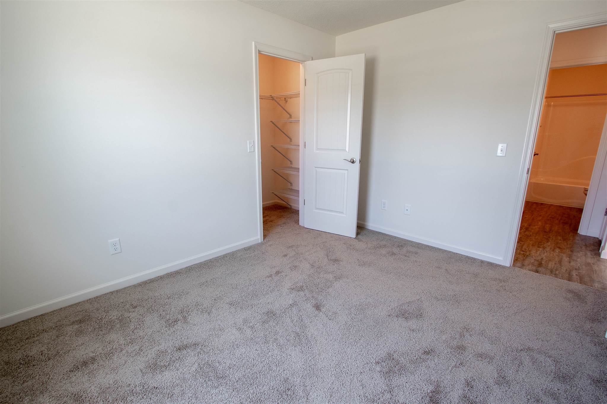 2151 Blue Spring Run Fort Wayne, IN 46808 - Photo 23 of 32 Gallery Image 23