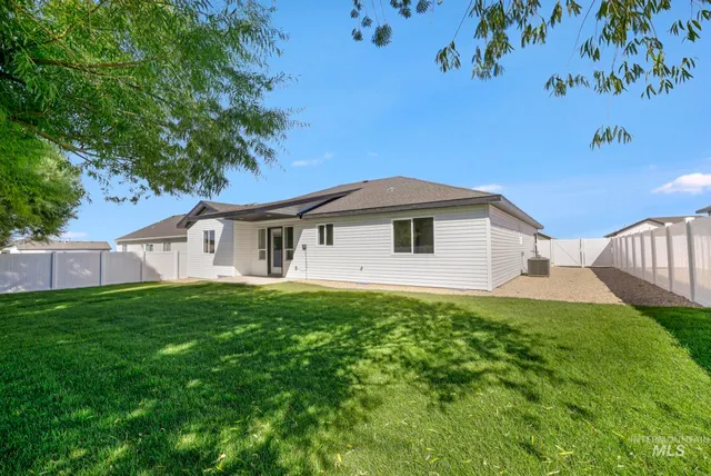 $369,900 | 905 East 23rd Avenue, Jerome, ID 83338