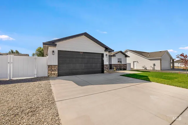 $369,900 | 905 East 23rd Avenue, Jerome, ID 83338