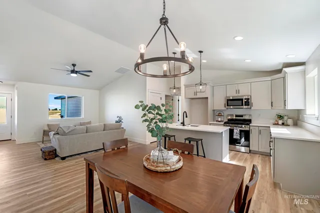 $369,900 | 905 East 23rd Avenue, Jerome, ID 83338