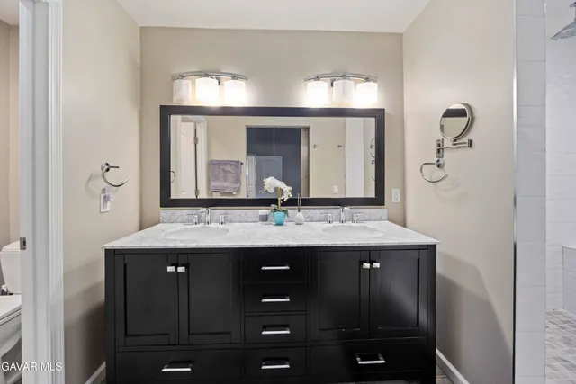 $1,600,000 | 24344 Valley Street, Newhall, CA 91321