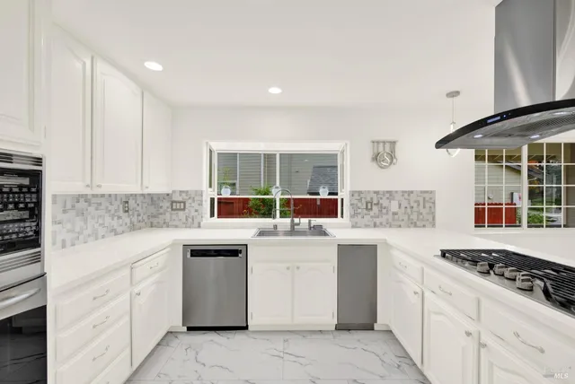 $827,000 | 1520 Gill Court, Dixon, CA 95620