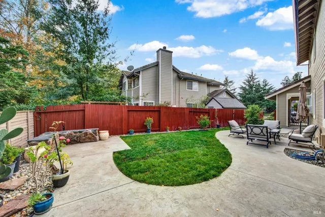 $827,000 | 1520 Gill Court, Dixon, CA 95620