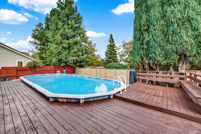 $827,000 | 1520 Gill Court, Dixon, CA 95620