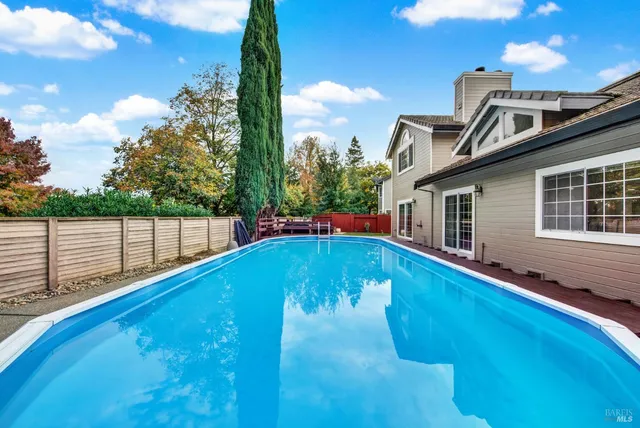 $827,000 | 1520 Gill Court, Dixon, CA 95620