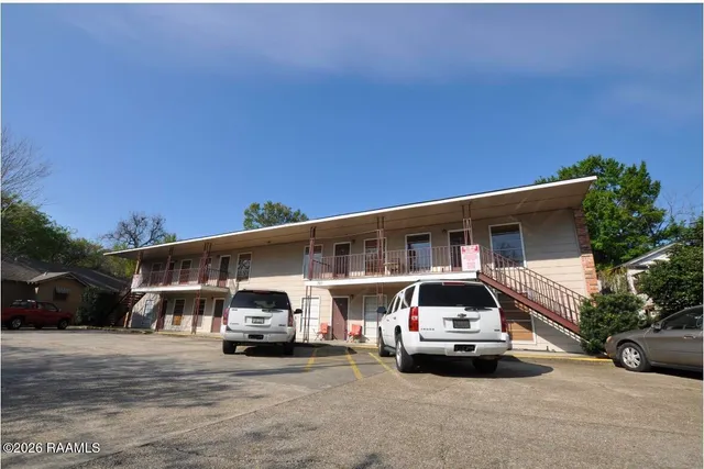 $800 | 327 General Mouton Avenue, Unit 2, Lafayette, LA 70501