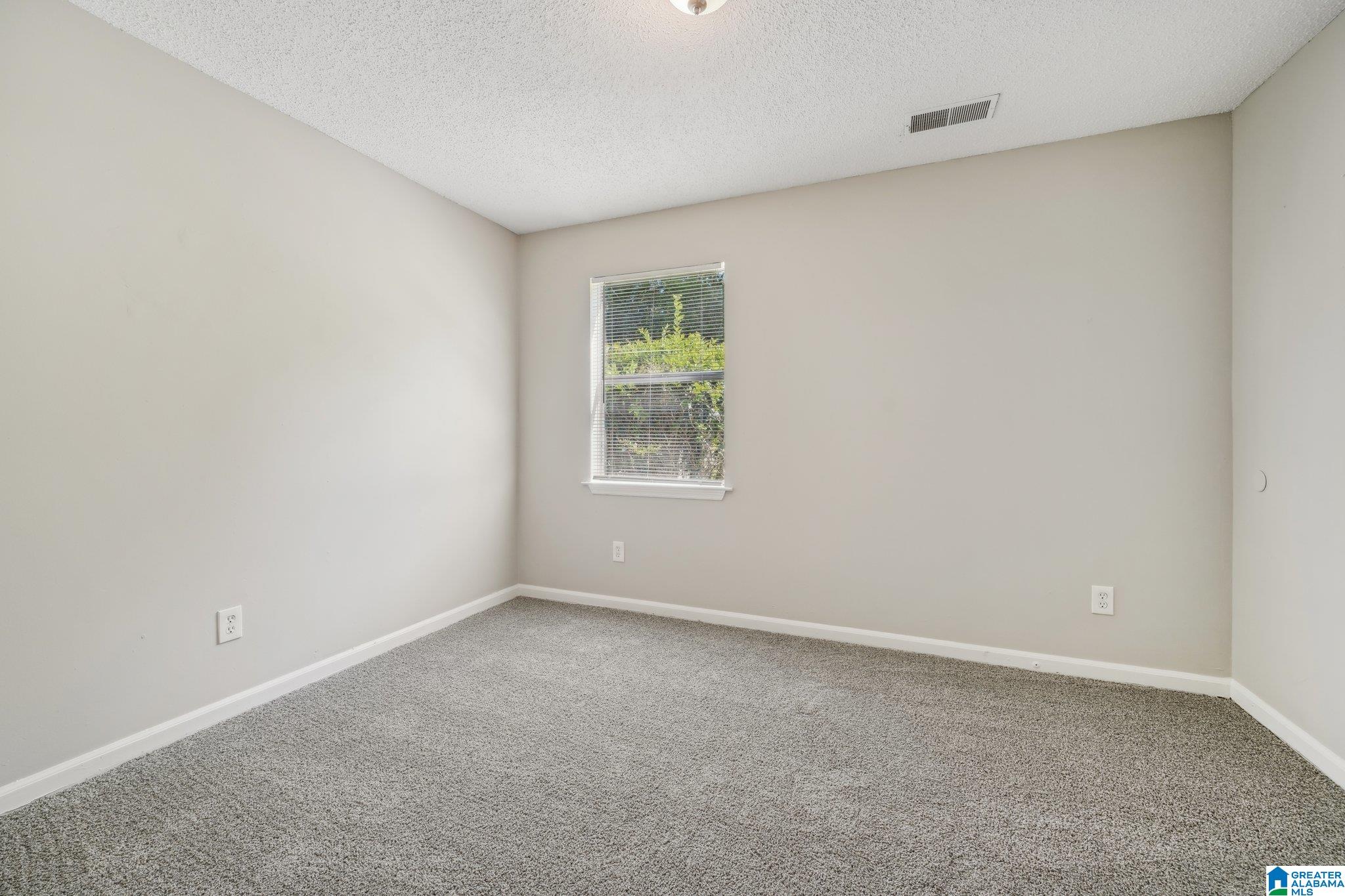 1056 Cardinal Circle Bessemer, AL 35023 - Photo 23 of 36